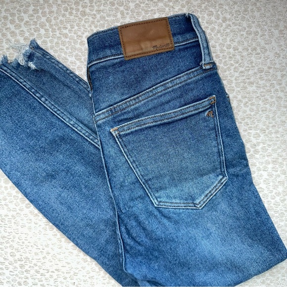 Madewell 10” High Rise Medium Wash Jeans - Picture 2 of 4